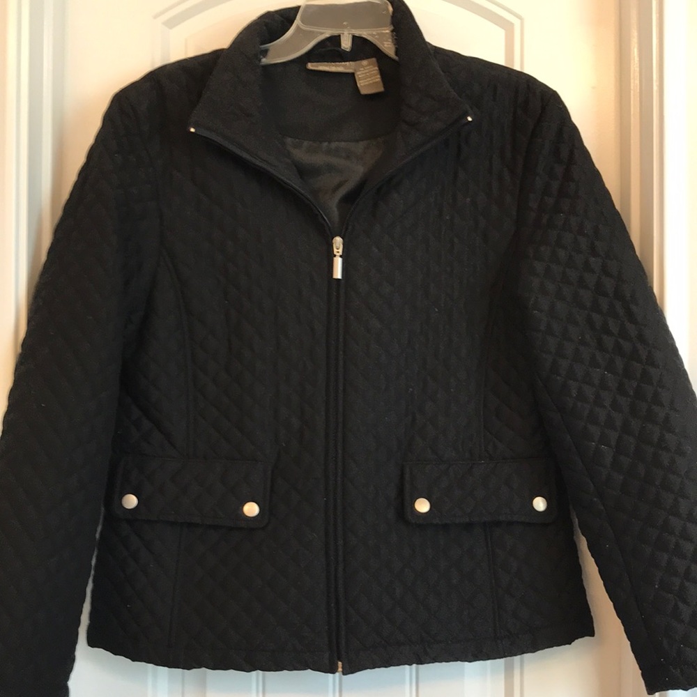 Jane Ashley Quilted fully zippered jacket